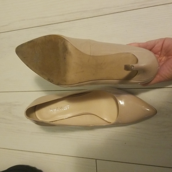 Nine west nude shows - Picture 6 of 9